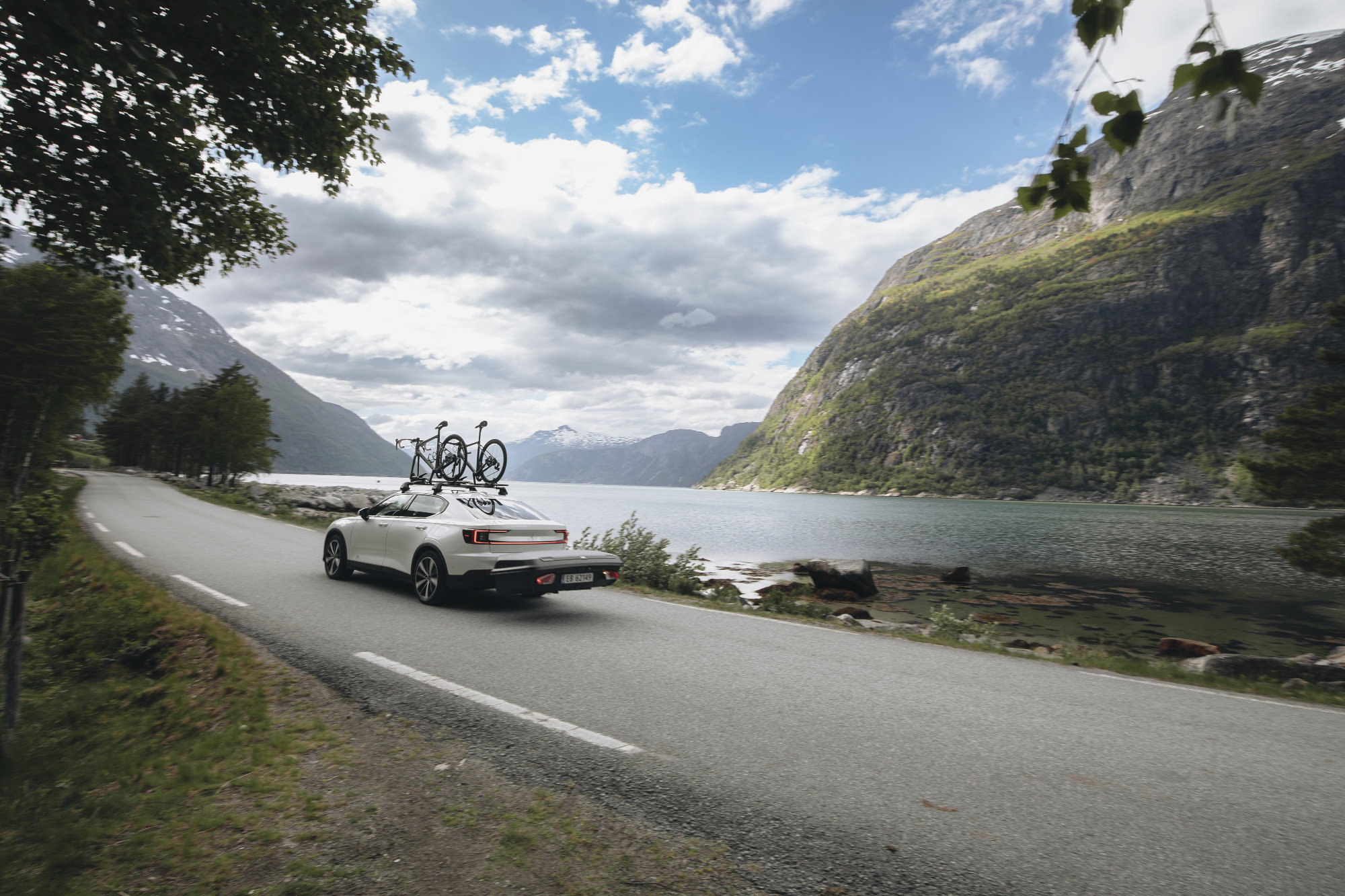 Thule dakkoffers trekhaakkoffers fietsendragers rugzakken